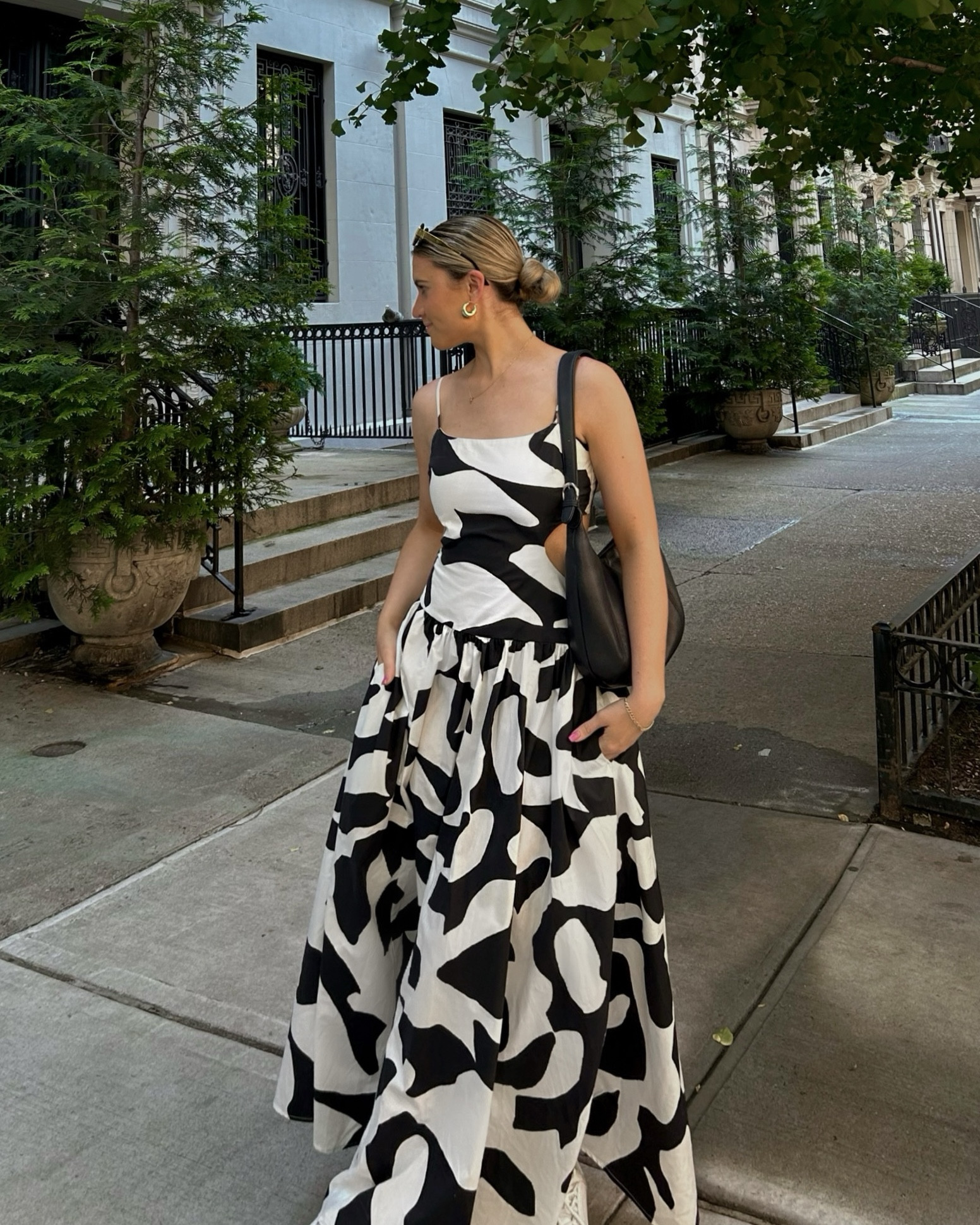 abercrombie black/navy and white patterned sundress dress for summer 

#LTKSeasonal #LTKxNSale #LTKSummerSales