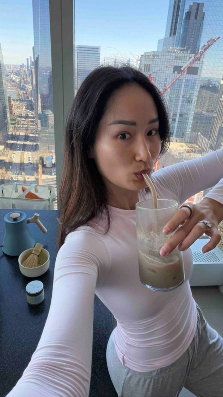 Hair thinning from low protein? A dermatologist says it matters! @ritalinknermd said not eating enough protein can contribute to hair shedding so I swapped my iced americano for a strawberry protein matcha this morning 🍓

Saving this as a reminder: small habits = better hair over time

#hairthinning #hairlosstips #hairgrowthtips #proteinintake