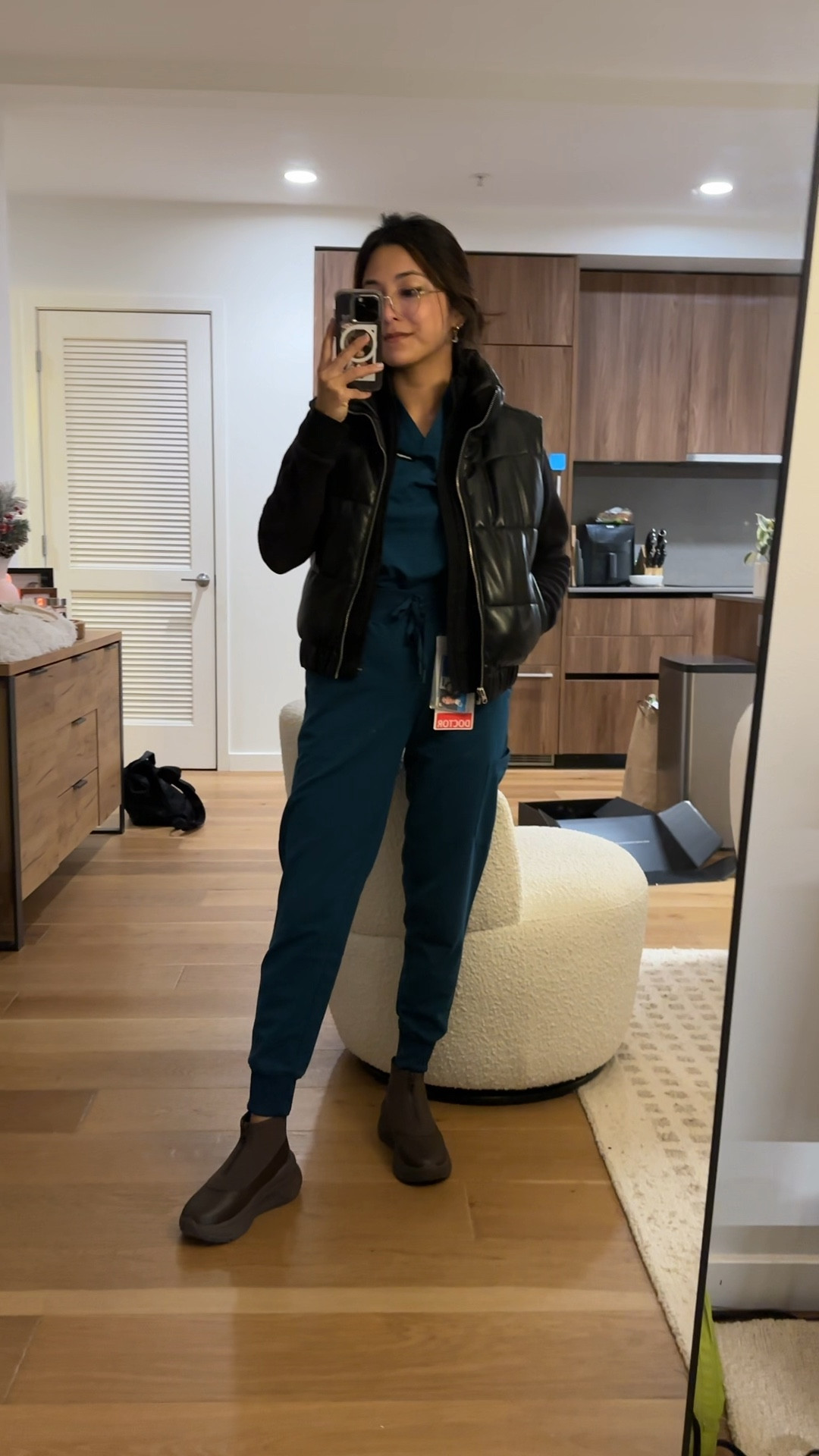 the warmest puffer vest that keeps me cozy on night shift!! 



#LTKSaleAlert #LTKMostLoved #LTKFindsUnder100