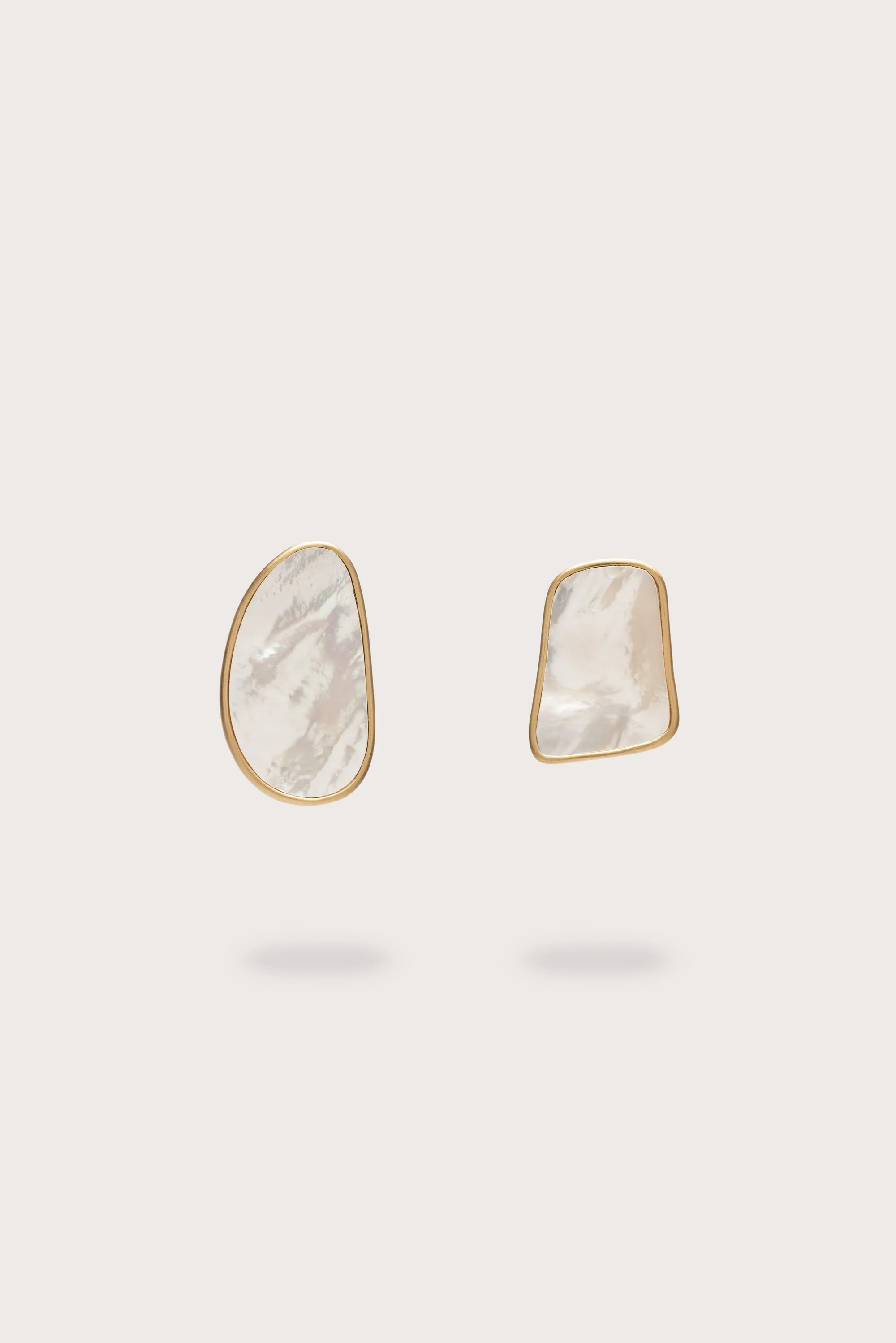 YUSRA EARRING - MOTHER OF PEARL | Cult Gaia - US