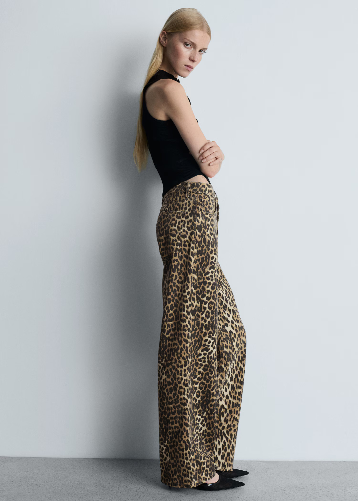 Leopard-print high-waist straight-fit jeans | Mango (US/MX/AU)