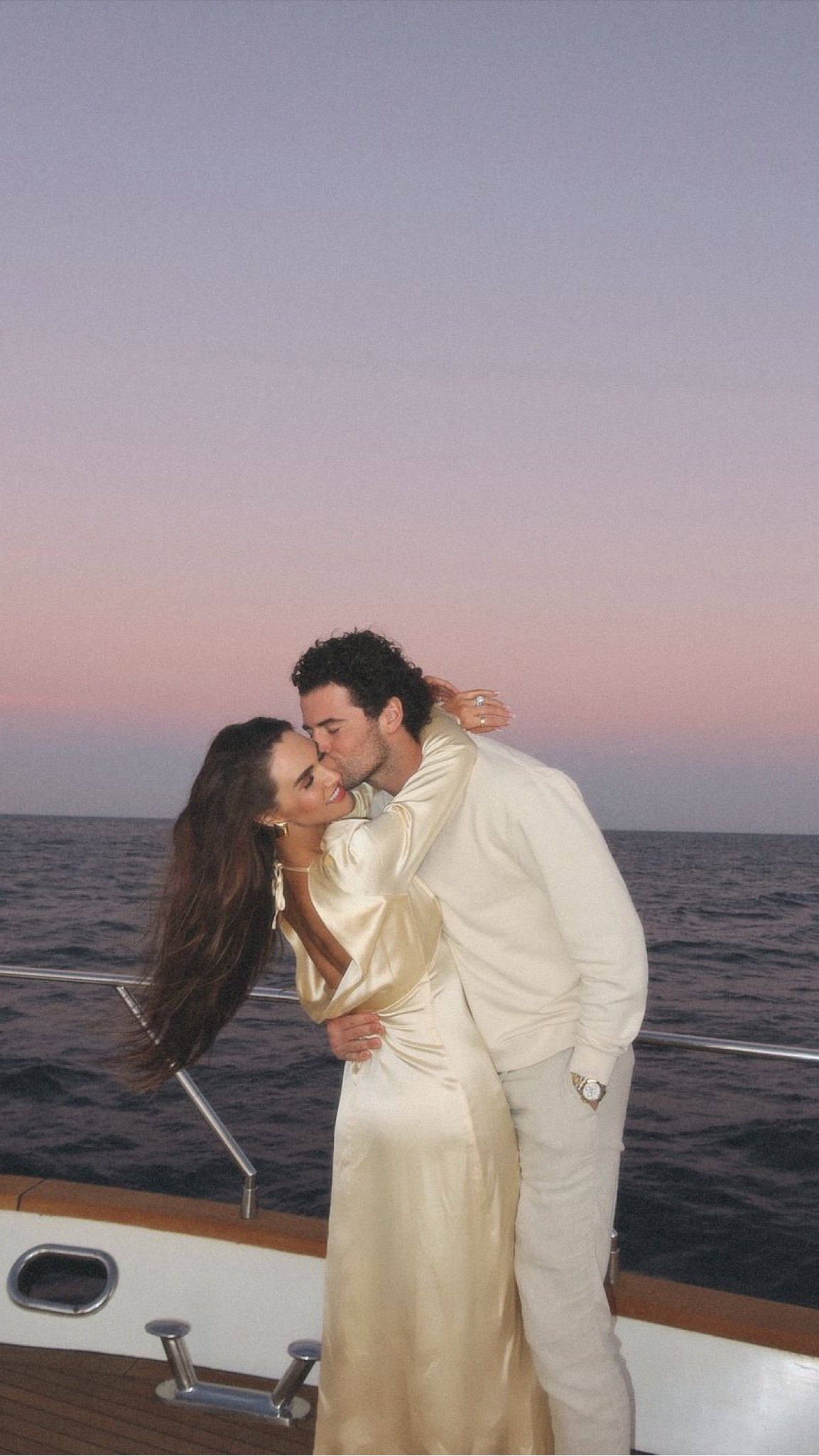 cabo date night outfit !!


backless maxi dress,  long sleeve cowl back, spring break outfit,
resort wear, vacation outfit, wedding guess dress, pale yellow, heaven mayhem bar earrings, gold earrings, revolve, abercrombie


#LTKStyleTip #LTKTravel #LTKParties