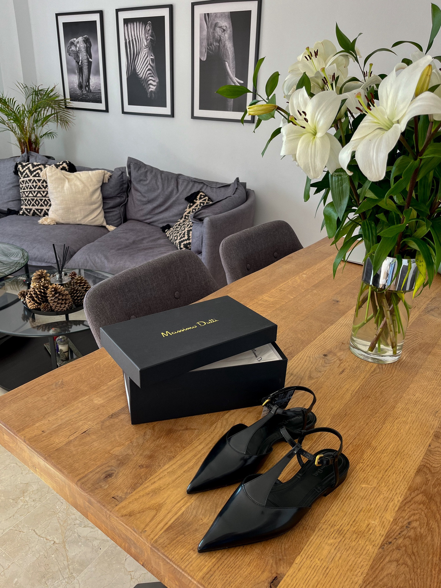 Massimo Dutti pointed flats 🖤

#LTKeurope #LTKshoecrush #LTKSeasonal