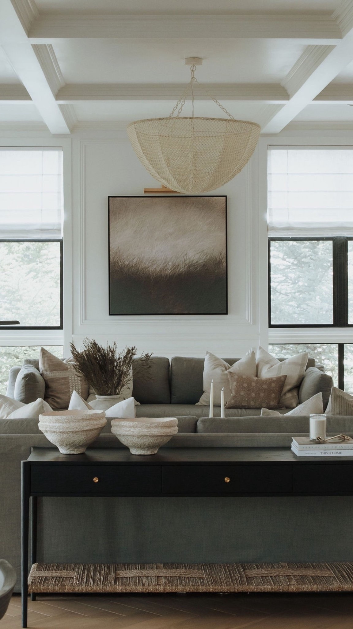 We can’t get over this chandelier. ✨

#LTKFamily #LTKHome