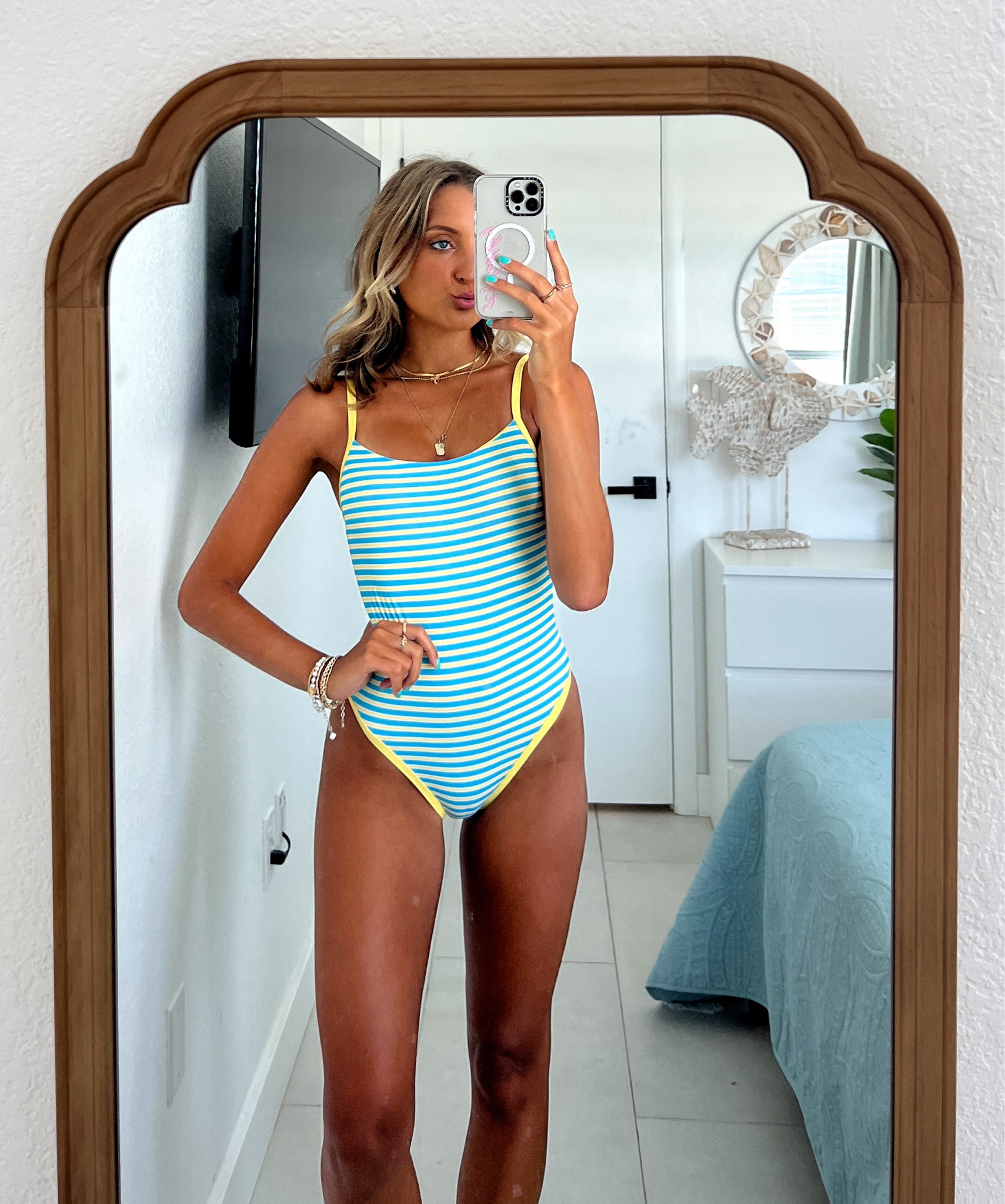 sustainable bikini try on haul with Dippin Daisys! code MCK15 for 15% off your purchase. wearing size XS💛