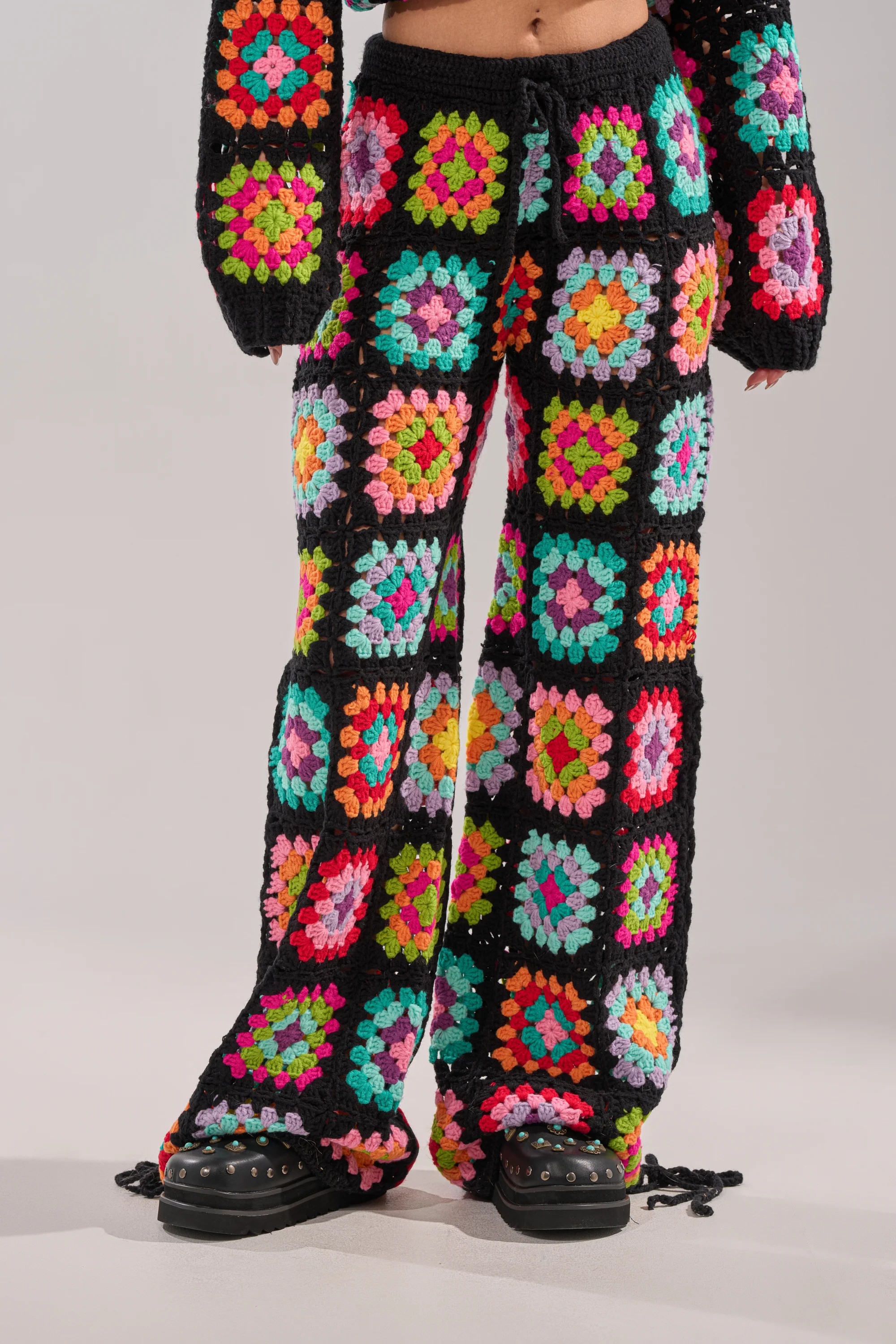 FESTIVAL GIRLY OVERSIZED CROCHET PANT IN MULTI | AKIRA