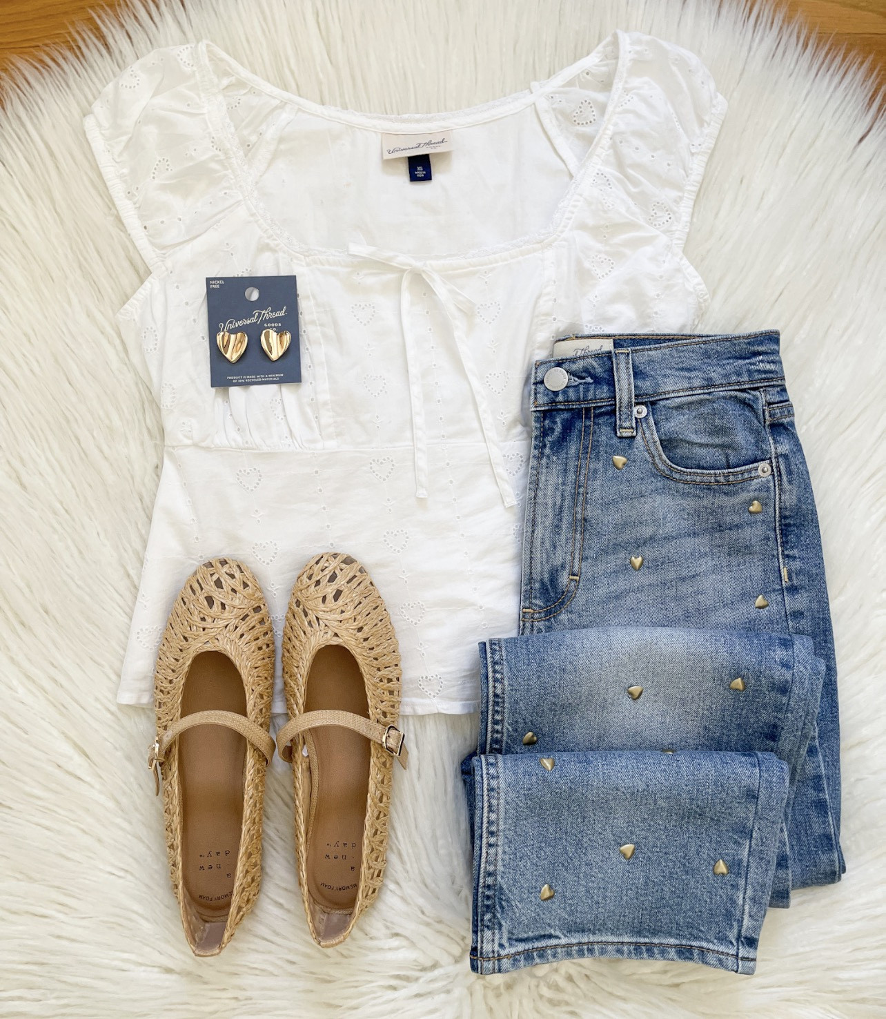 Those heart details! 🤍

#LTKSeasonal #LTKootd