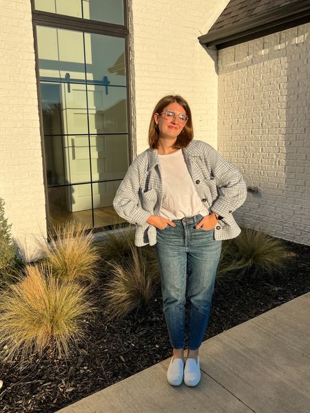 Blue Jean Baby 👖

Love this cozy casual outfit for cool autumn nights! These are my current favorite pair of jeans which run true to size! My shacket is sold out, but I linked several from the same brand that are similar! It is so heavy and WARM. I’m wearing a small petite here.

#LTKsalealert #LTKstyletip #LTKCyberWeek