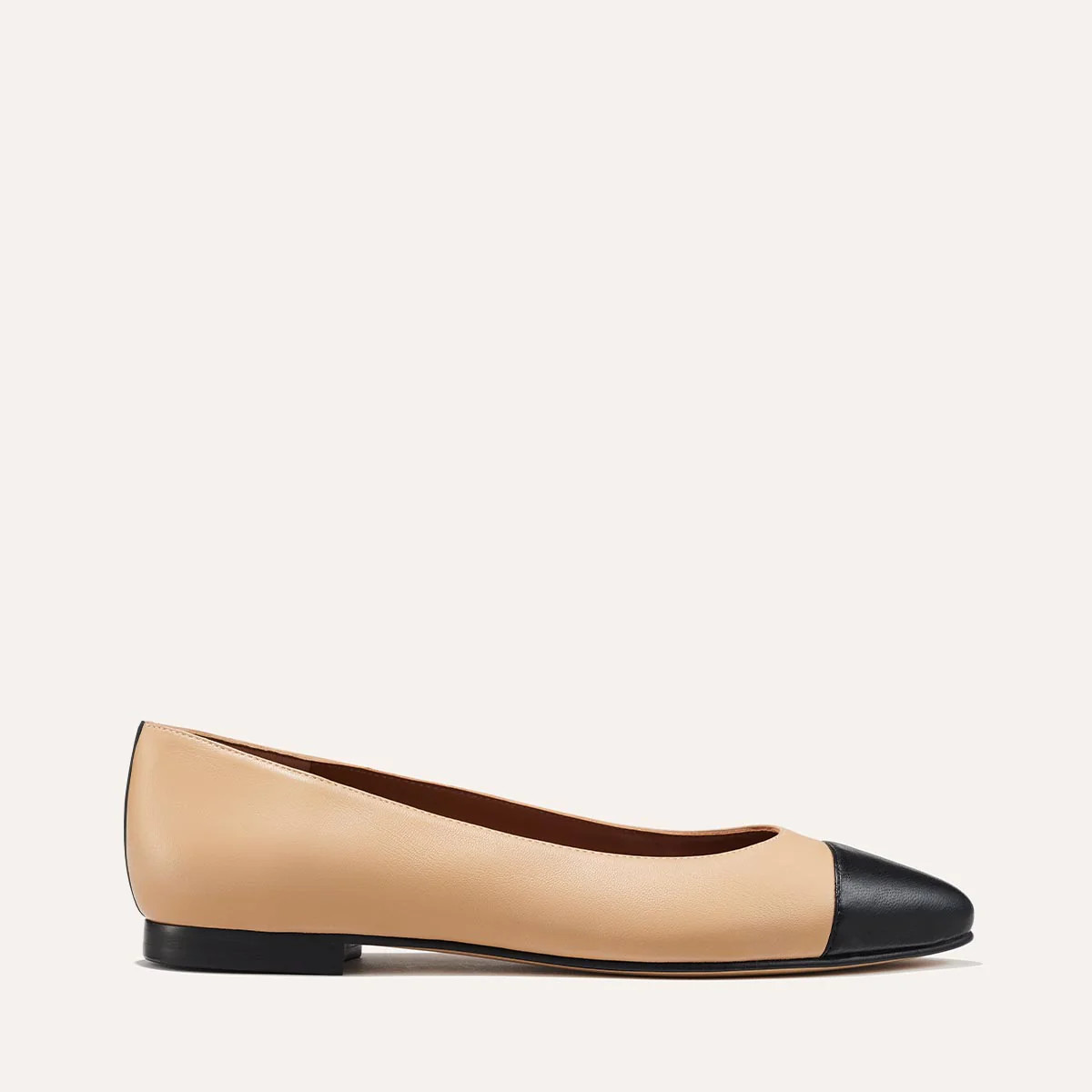 The Pointe - Dune and Black Nappa | Margaux