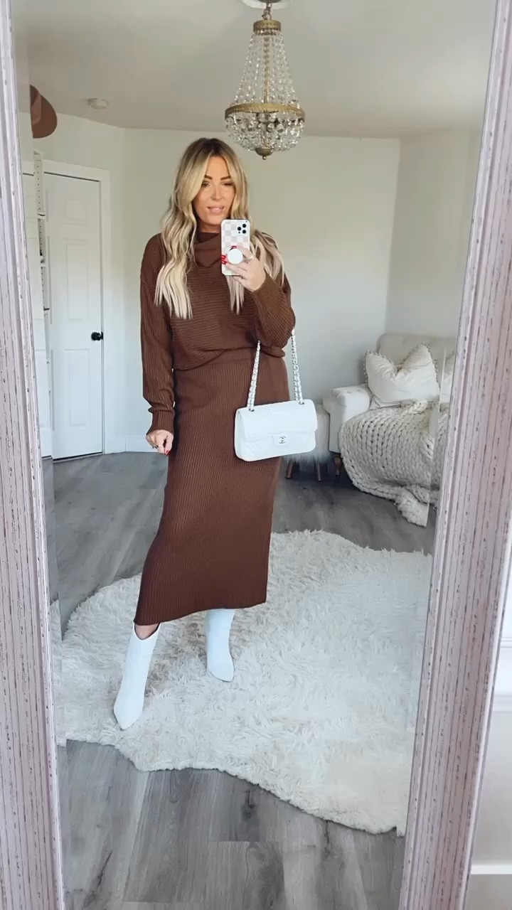 Thanksgiving outfit. Holiday party. Pumpkin patch. Fall family photos outfit. Fall family photos outfits. Holiday pajamas. Christmas pajamas. Christmas pjs. Gift guide for kids. Gift guide for her. Gift guide for the family


#LTKGiftGuide #LTKVideo #LTKHoliday