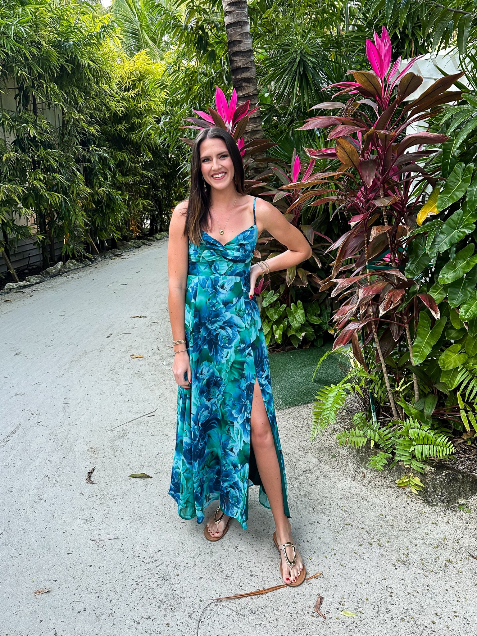 Tonight’s dinner outfit. Wearing a small and it runs a little small. 

#LTKFindsUnder100 #LTKFindsUnder50 #LTKStyleTip