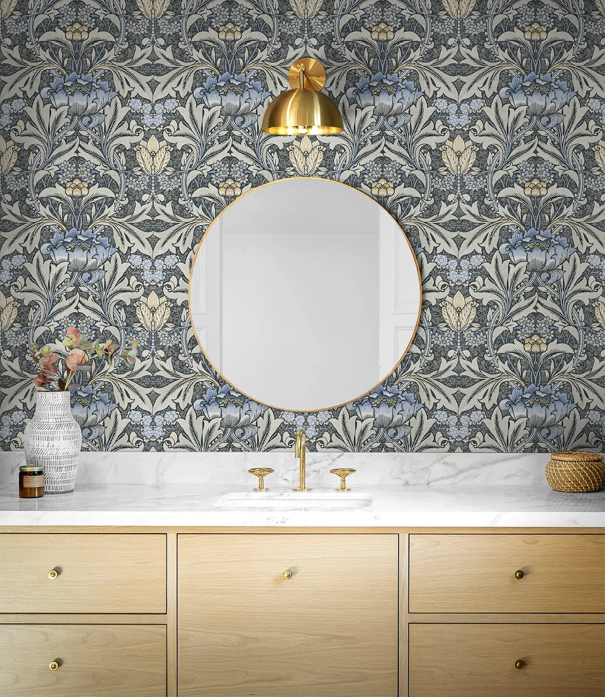 Craw 18' L x 20.5" W Smooth Peel and Stick Wallpaper Roll | Wayfair North America