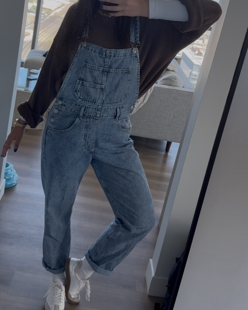 Farmers market outfit today! 

@freepeople overalls! 

#LTKdayinmylife #LTKSeasonal #LTKootd