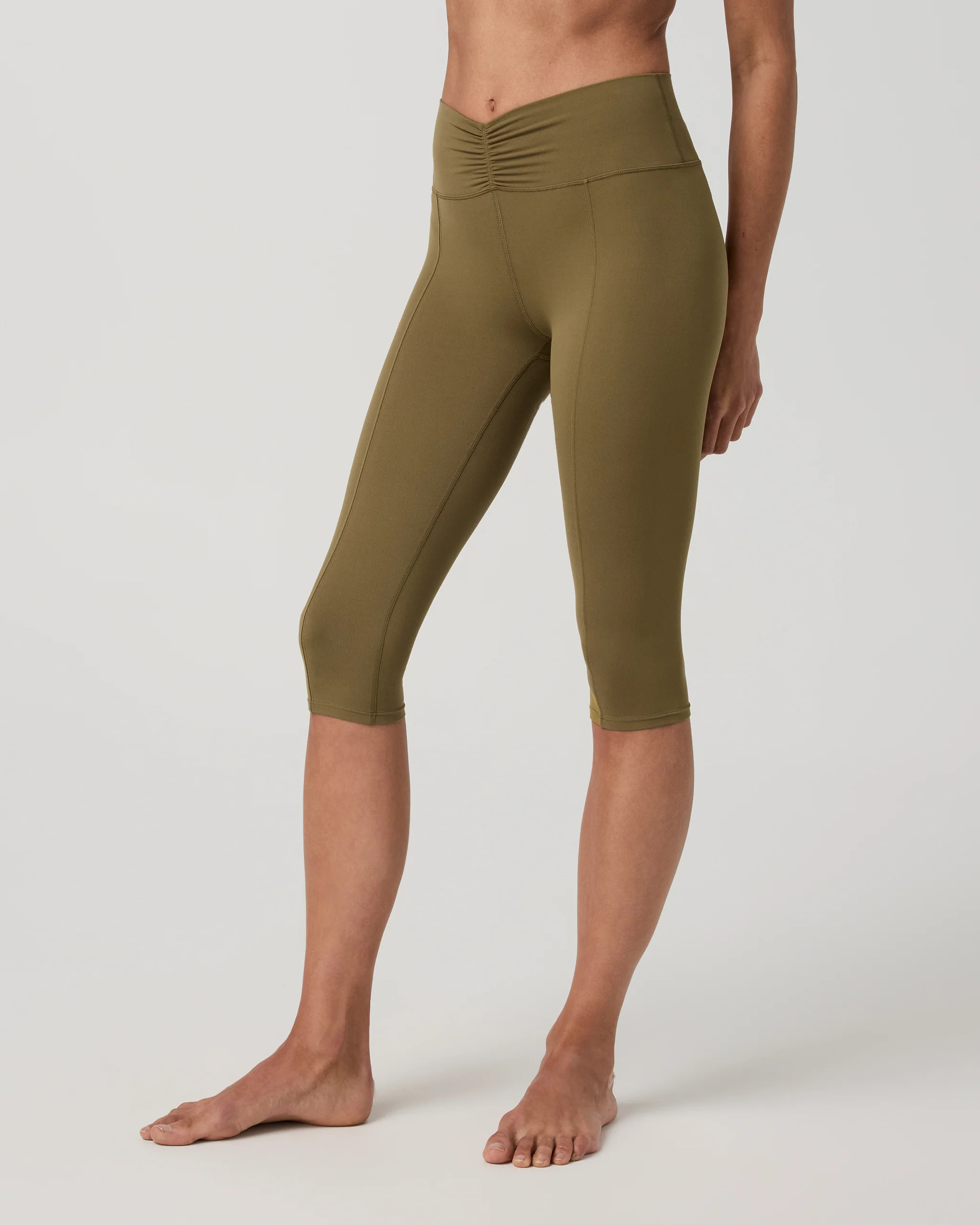 Vuori AllTheFeels™ Shirred Crop | Vuori Clothing (US & Canada)