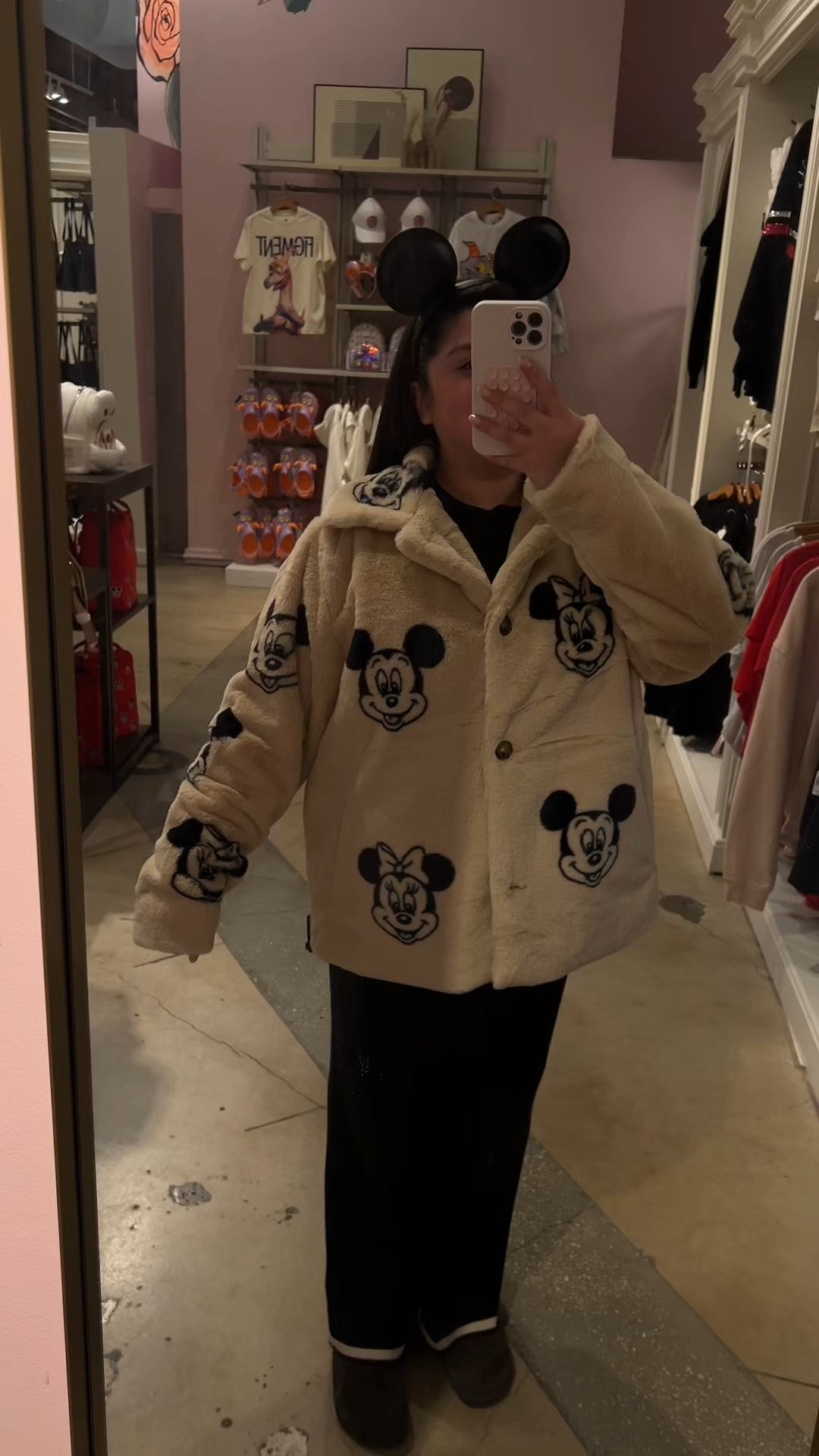 The perfect jacket for Disney Lovers 🤍✨

#LTKootd #LTKgrwm #LTKTravel