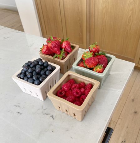 HOME \ berry baskets from Walmart

Kitchen
Fridge
Organization 

#LTKhome #LTKfindsunder50