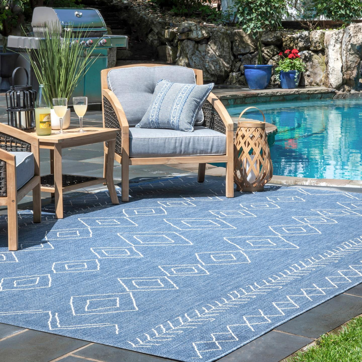 nuLOOM Serna Outdoor Rug Area Rug | Walmart (US)