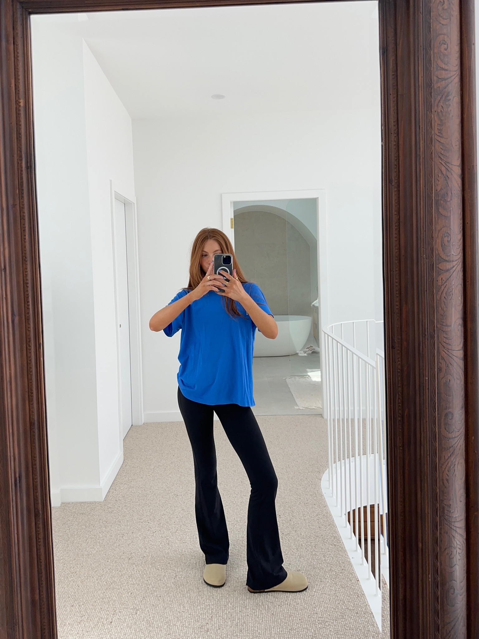 Hi I’m Alex and I’m a Lululemon addict 💌🤝🏼☁️

#LTKCyberWeek #LTKaustralia #LTKHolidaySale