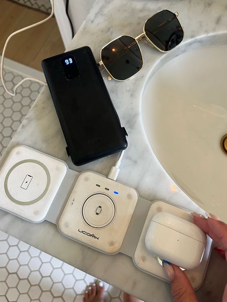 My favorite {very used} apple charging station is on sale for Prime Day along with my battery pack charger!!! 
Use both daily!!! 

#primedayfinds #primesale #travel

#LTKxPrimeDay #LTKhome #LTKsalealert