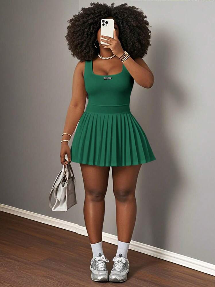 Slaydiva 2025 New Casual Simple Basic U-Neck Racerback Vest With Black Label & White Text, Pleated Dress Shorts Culottes White Knit Fabric Women Mini Dress Set Green Dress Short Green Dress Pleated Mini Dress Green Mini Dress/Fall Women Clothes/Plus Size Summer Clothes/Th Of July/Fourth Of July Women/Y2K/Streetwear Women/Country/Beach/Club/Teacher/Linen/Streetwear/European Summer/Summer Outfits For Women /Fashionable Clothes For Women/ | SHEIN