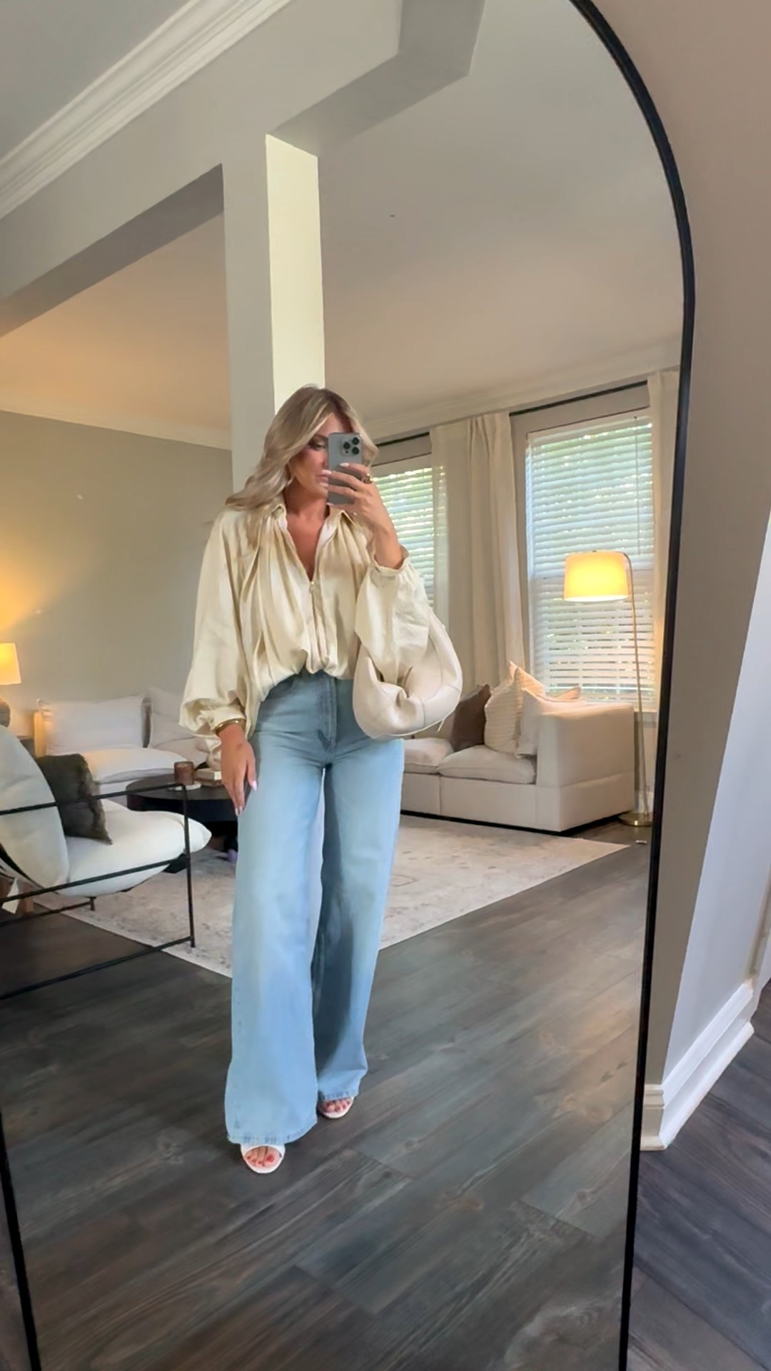 A last week top seller- this gorgeous jacket!! This is the Zara one- size medium

#LTKSaleAlert #LTKStyleTip #LTKFindsUnder100