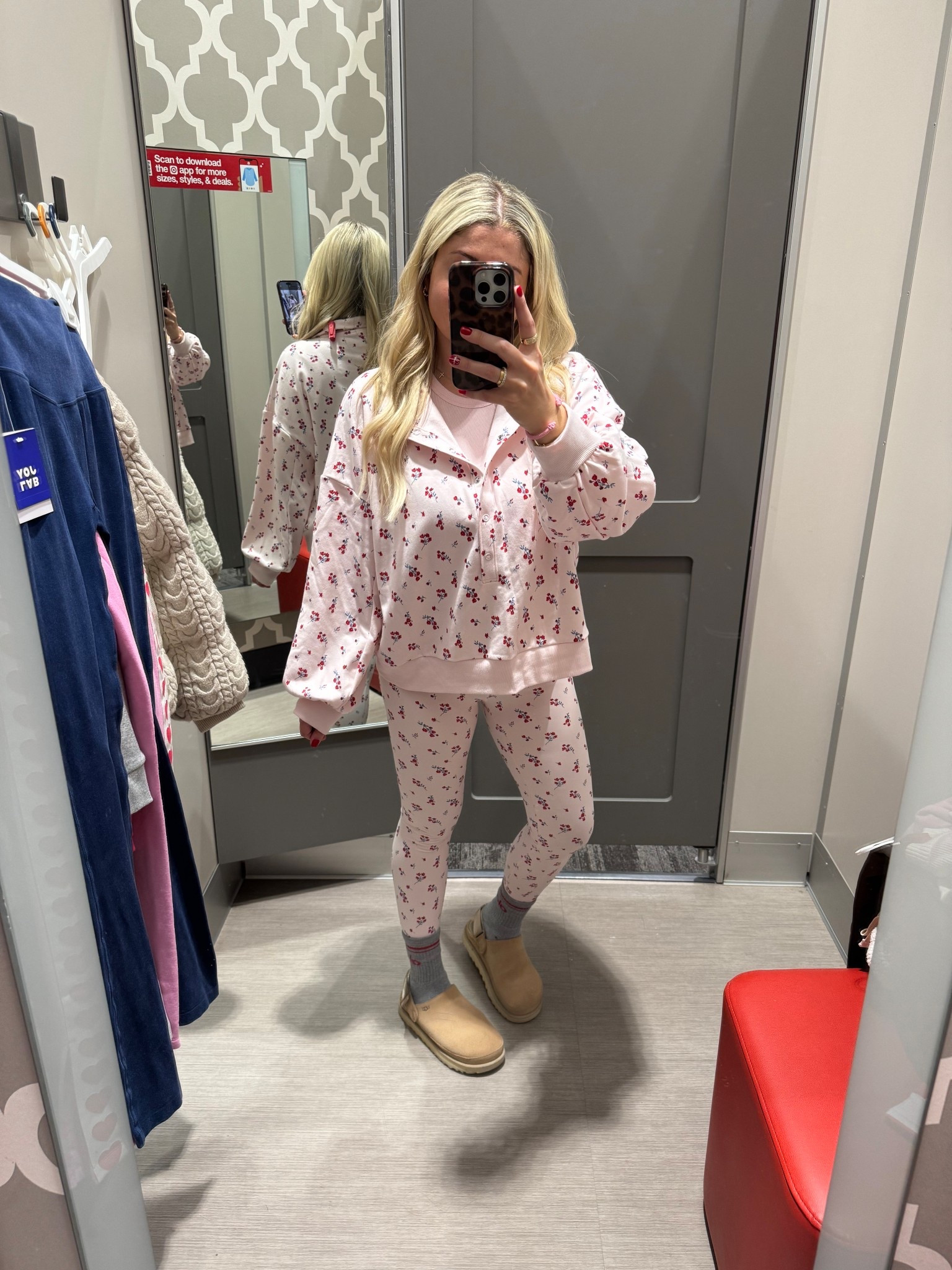 New matching set at target 
Size med pullover 
Small leggings 
Ugg clogs tts

#LTKootd #LTKFindsUnder100 #LTKFindsUnder50