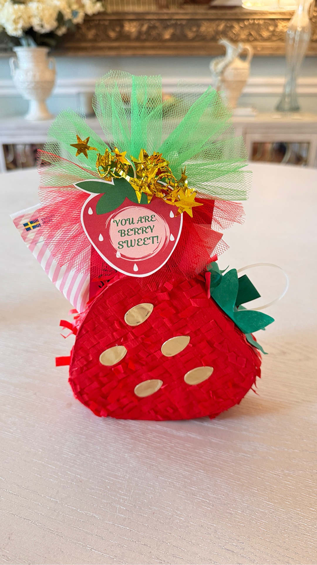 🍓 BERRY SWEET GIFT IDEA ALERT! 🍓

When I spotted this mini strawberry piñata at Dollar Tree, I knew it had gift potential. Add a few berry-themed goodies, a pizzazzy bow, and a custom gift tag and you’ve got the sweetest little surprise that’s sure to make someone smile.

#GiftIdeas
#GiftWrappingIdeas
#DollarTreeFinds
#PartyIdeas
#SummerGiftIdeas
