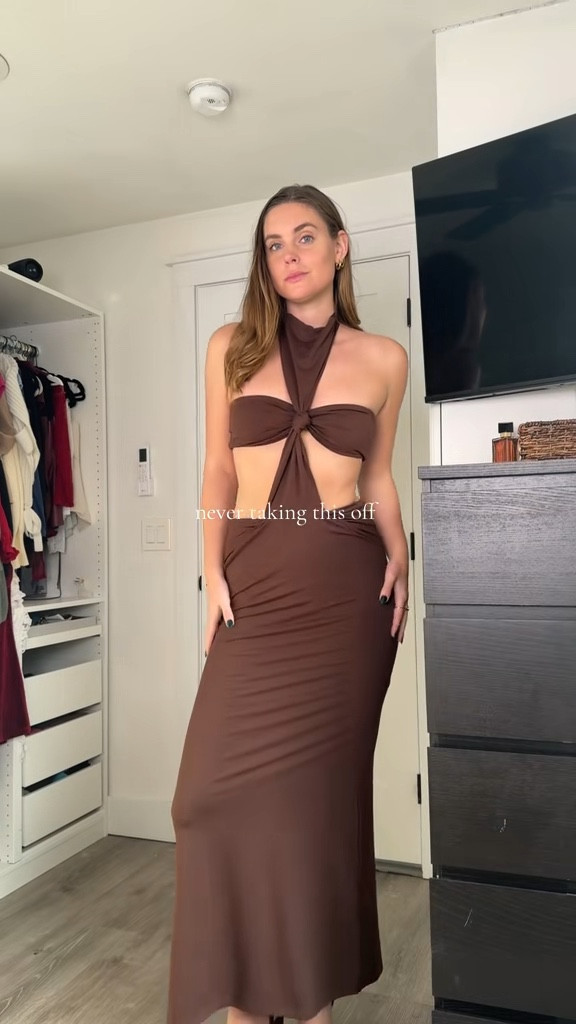 NYE dress 👀👀

#LTKSeasonal #LTKStyleTip #LTKHoliday