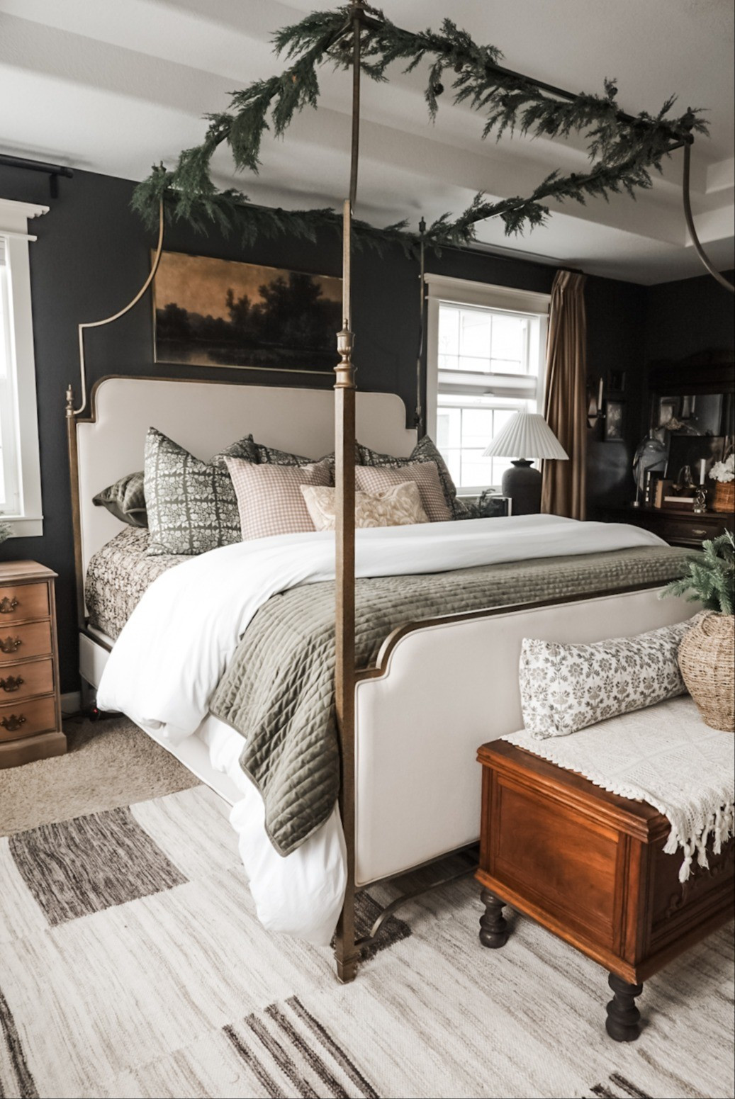 Winter bedroom 🫶

#LTKHome #LTKdayinmylife #LTKSeasonal