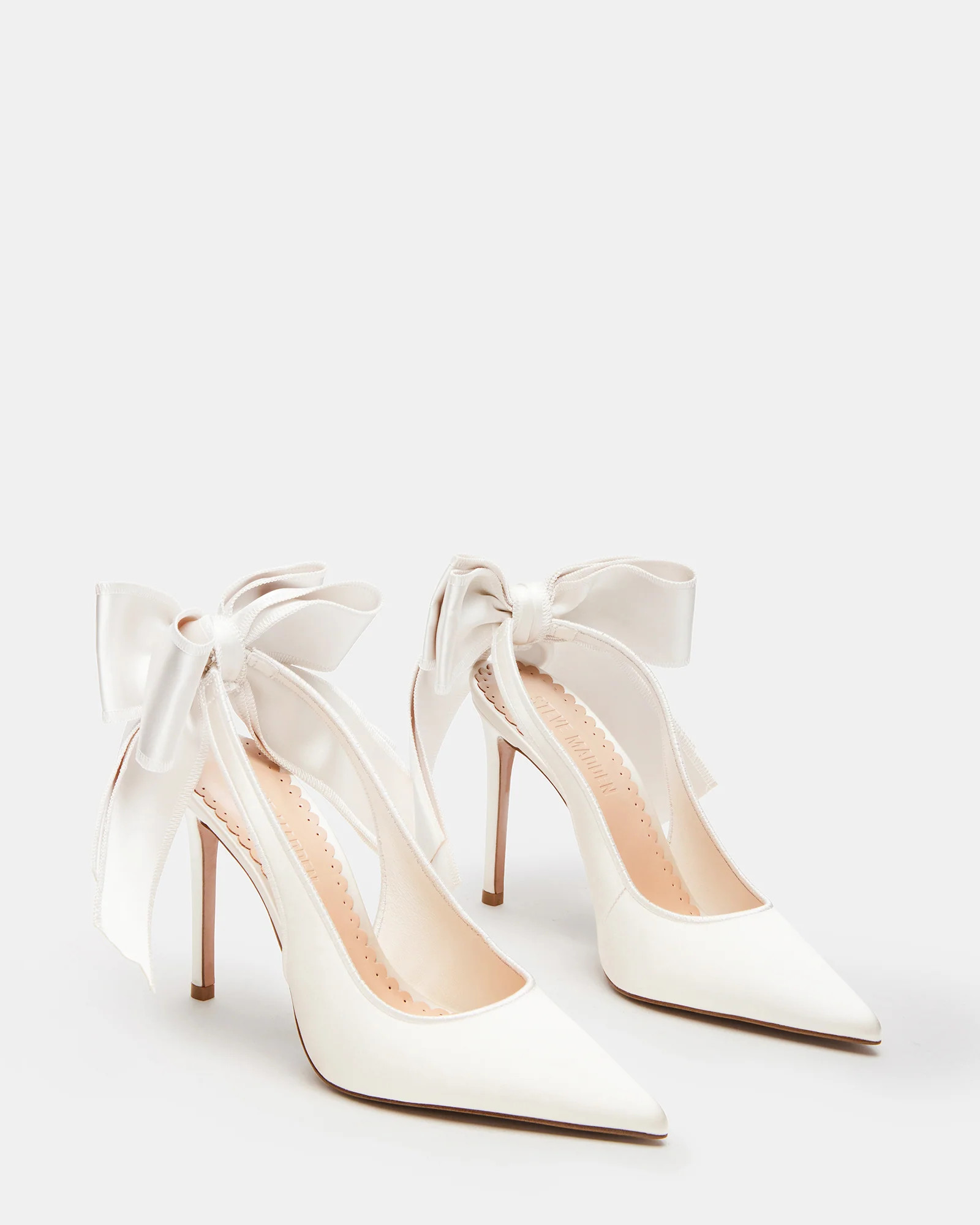 TEACUP Ivory Satin Women's Pointed-Toe Slingback Heel | Steve Madden (US)