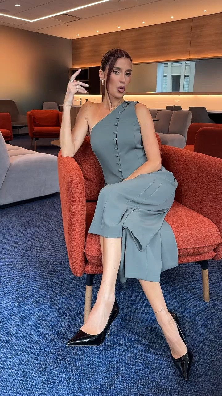 Press day in NYC @thegirlsonhulu