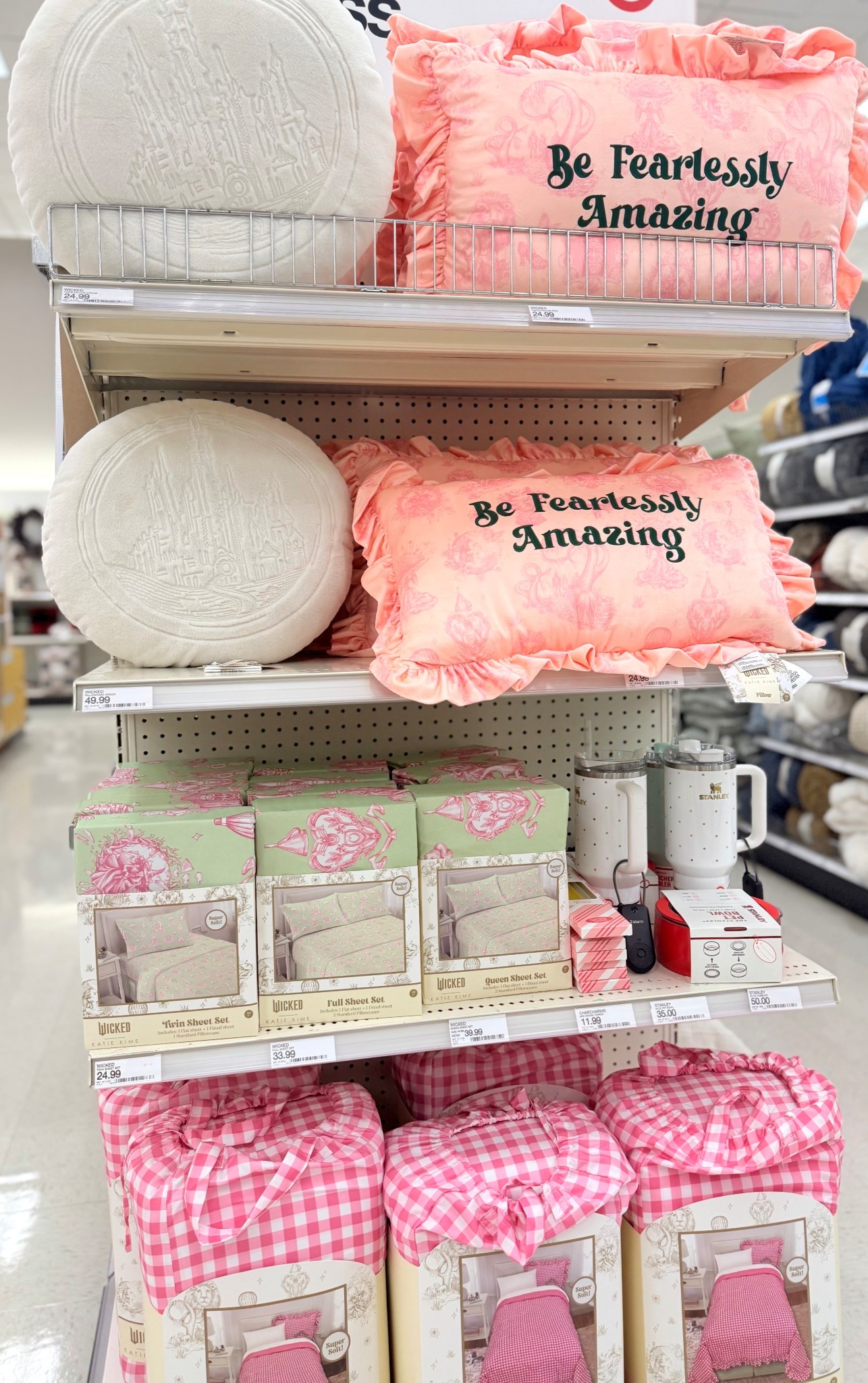 Wicked bedding 🫶🏼

#LTKGiftGuide #LTKHoliday #LTKHome