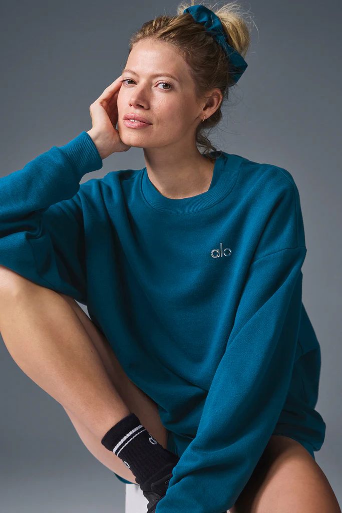 Accolade Crew Neck Pullover | Alo Yoga