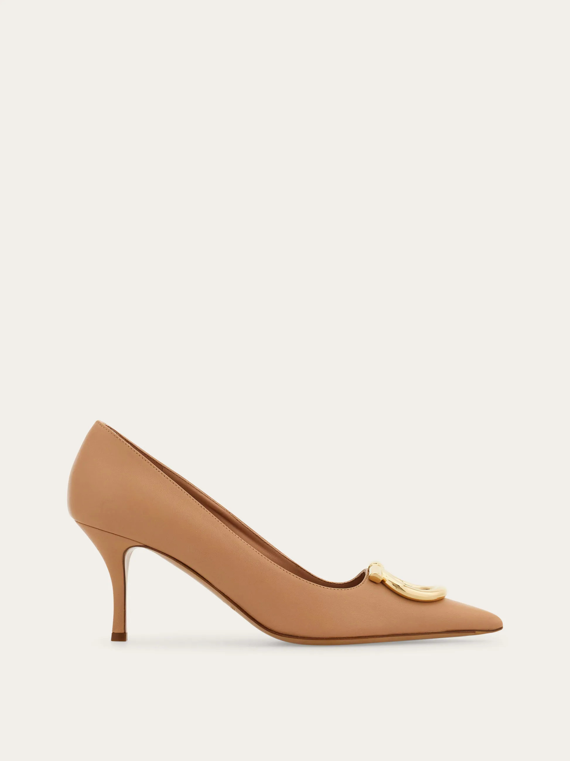 Ferragamo Women Maxi Gancini pump Beige Size 7.5 | Ferragamo