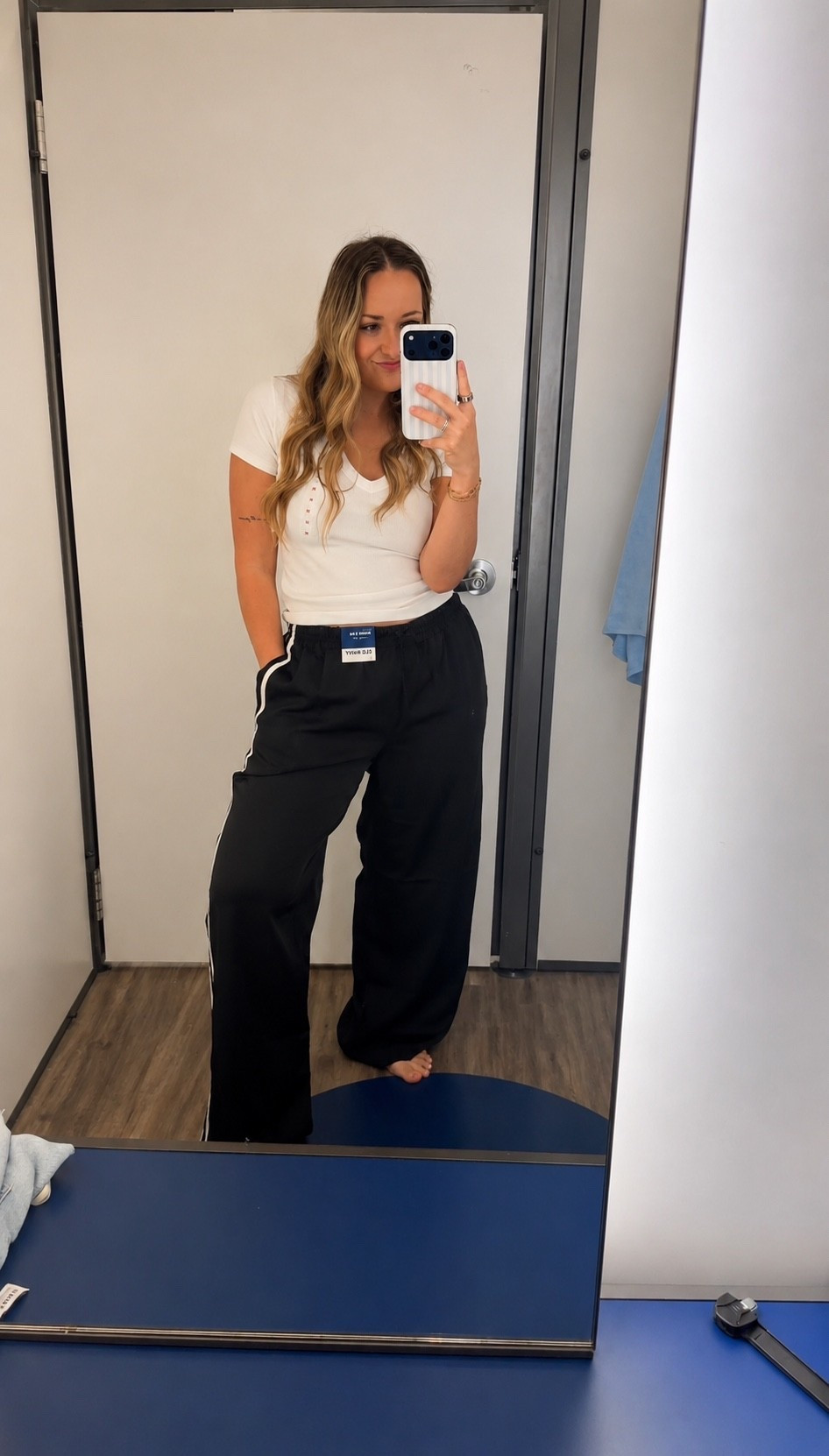 these track pants 🤩

#LTKMidsize #LTKfitnessgoals #LTKActive