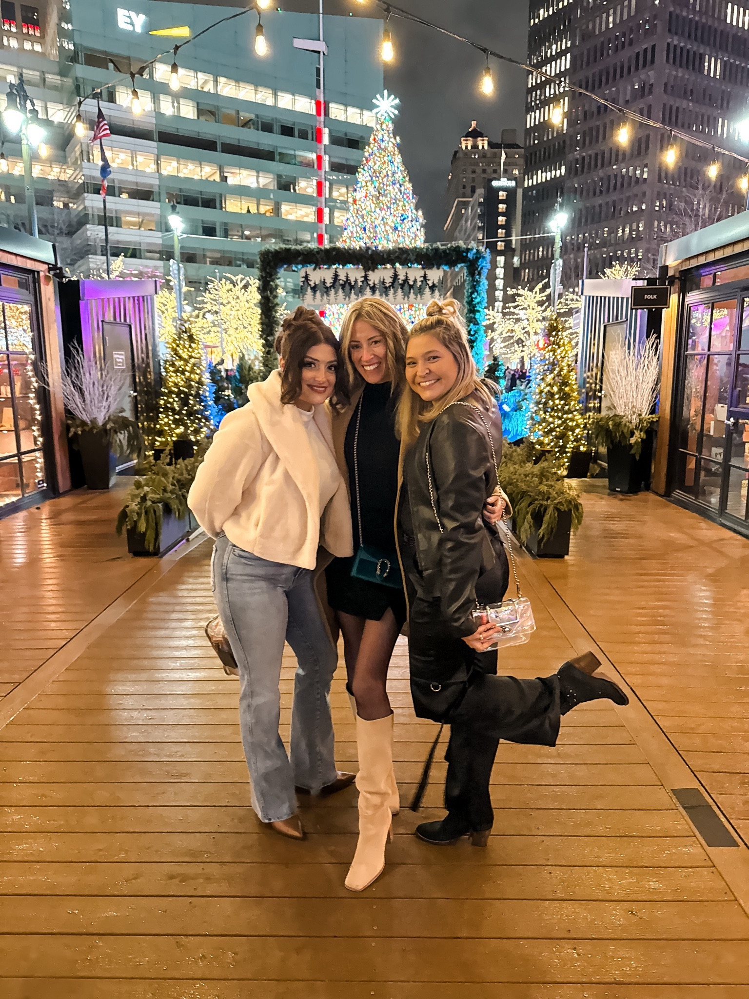 10/10, would absolutely recommend girls night 🫶🏻🔻