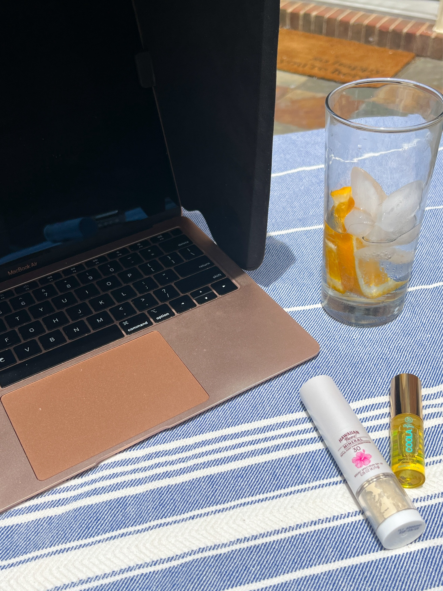 99% of emails will be sent from a patio from here on out thanks to this collapsible sun shade - perfect for packing for a beach week! 

#LTKTravel #LTKFindsUnder100