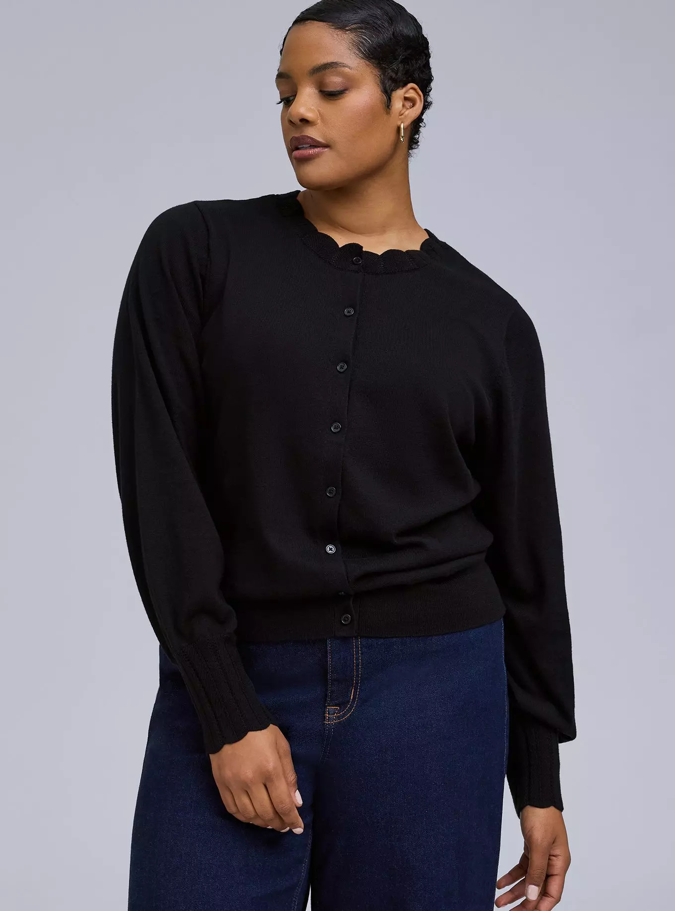 Belle Isle Scalloped Detail Cardigan | Torrid (US & Canada)