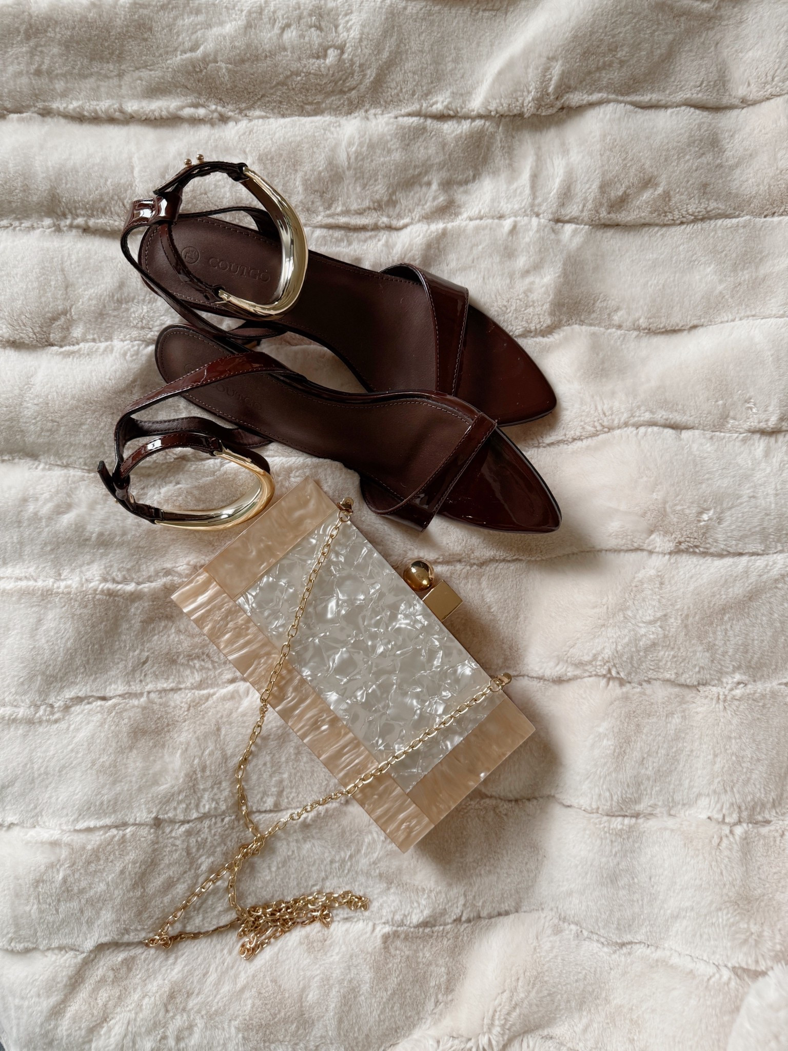 Wedding guest outfit idea by BarbiGia. Kitten heel chocolate brown and gold. Gold marble box clutch wedding accessories. 



#LTKFindsUnder100 #LTKWedding #LTKParties