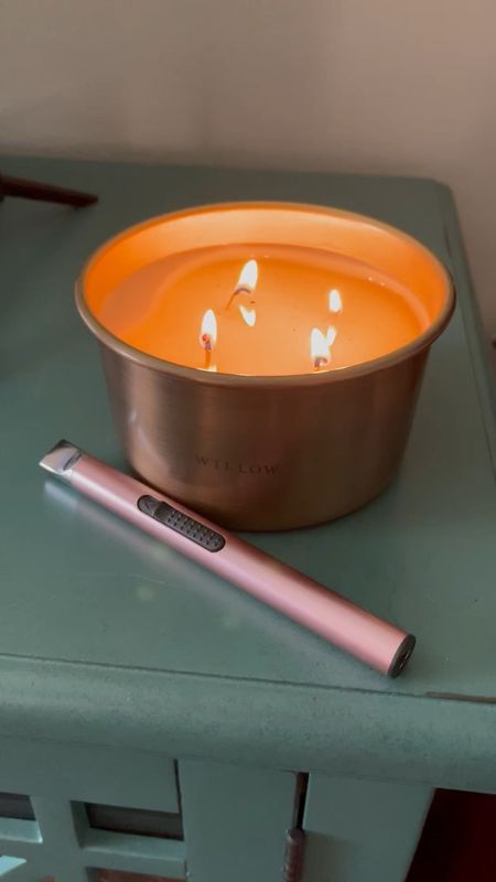 Subtle, beautiful Fall scented candle (Willow) from Hearth & Hand at Target  

#LTKGiftGuide #LTKhome #LTKSeasonal