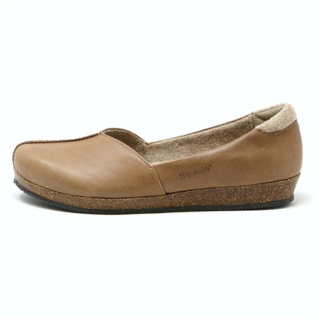 Women's 'Liesl' Leather Skimmer | Stegmann Clogs
