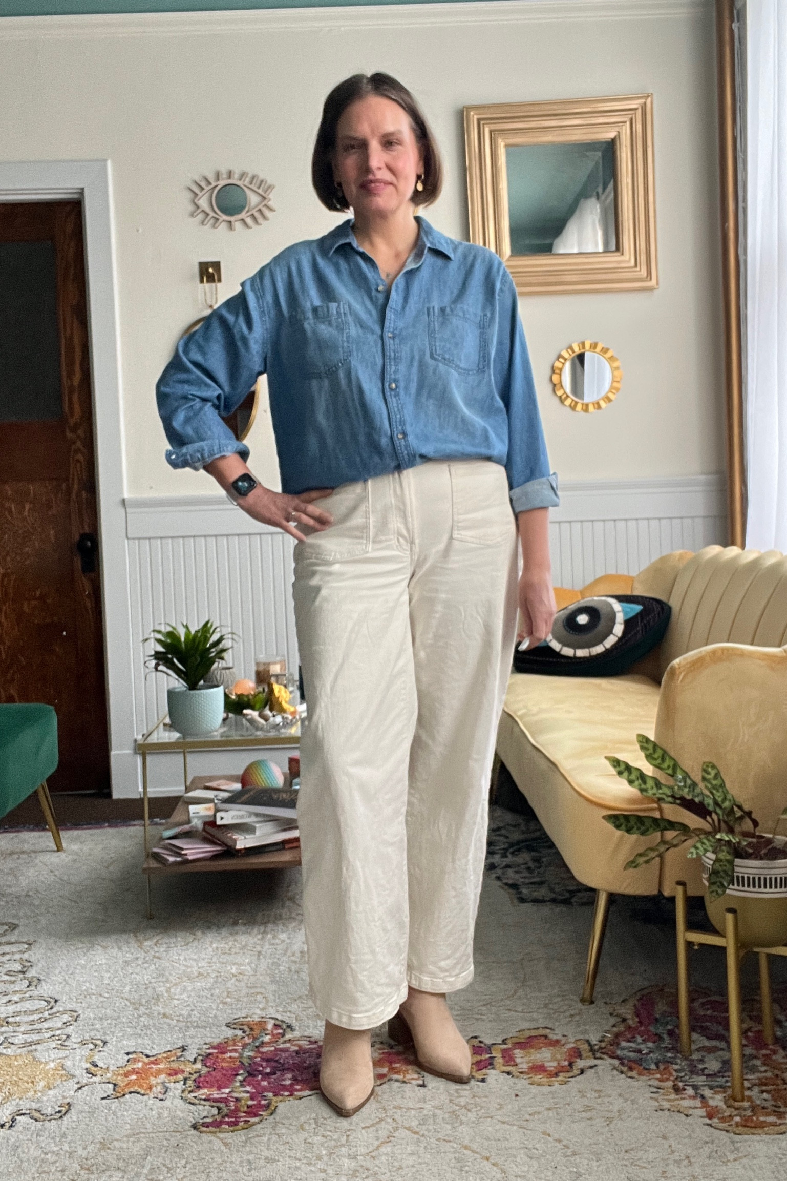 White pants in the winter

#LTKSeasonal #LTKover40 #LTKmidsize