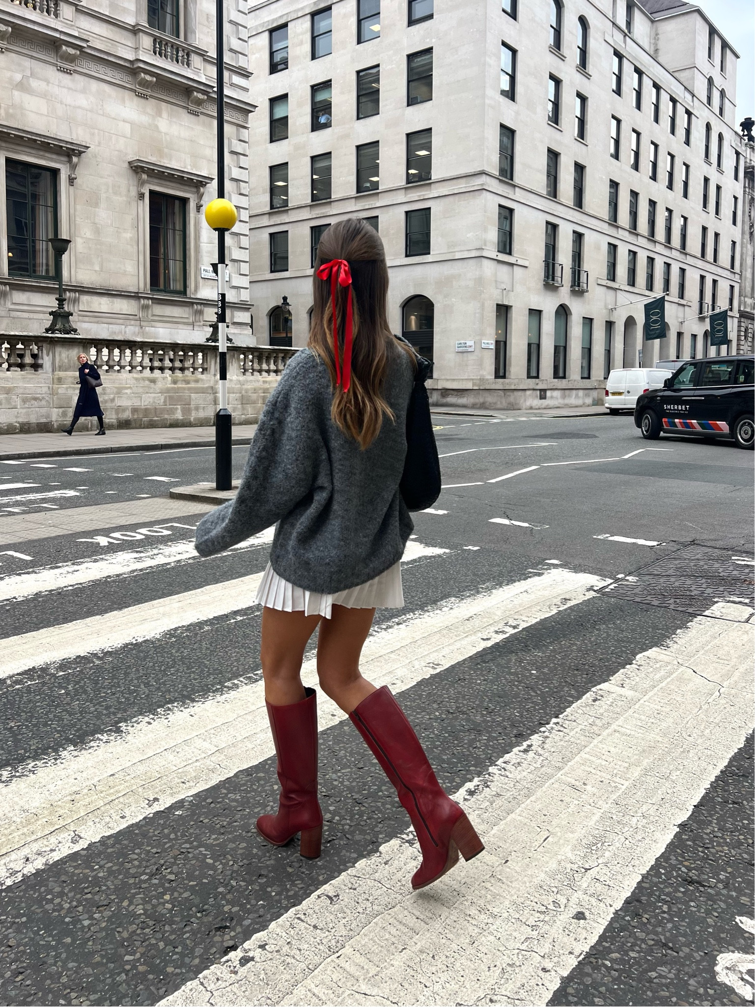 autumn outfit, red details, knee high boots, red shoes, red leather boots, grey jumper, grey knit

#LTKHoliday #LTKstyletip #LTKshoecrush