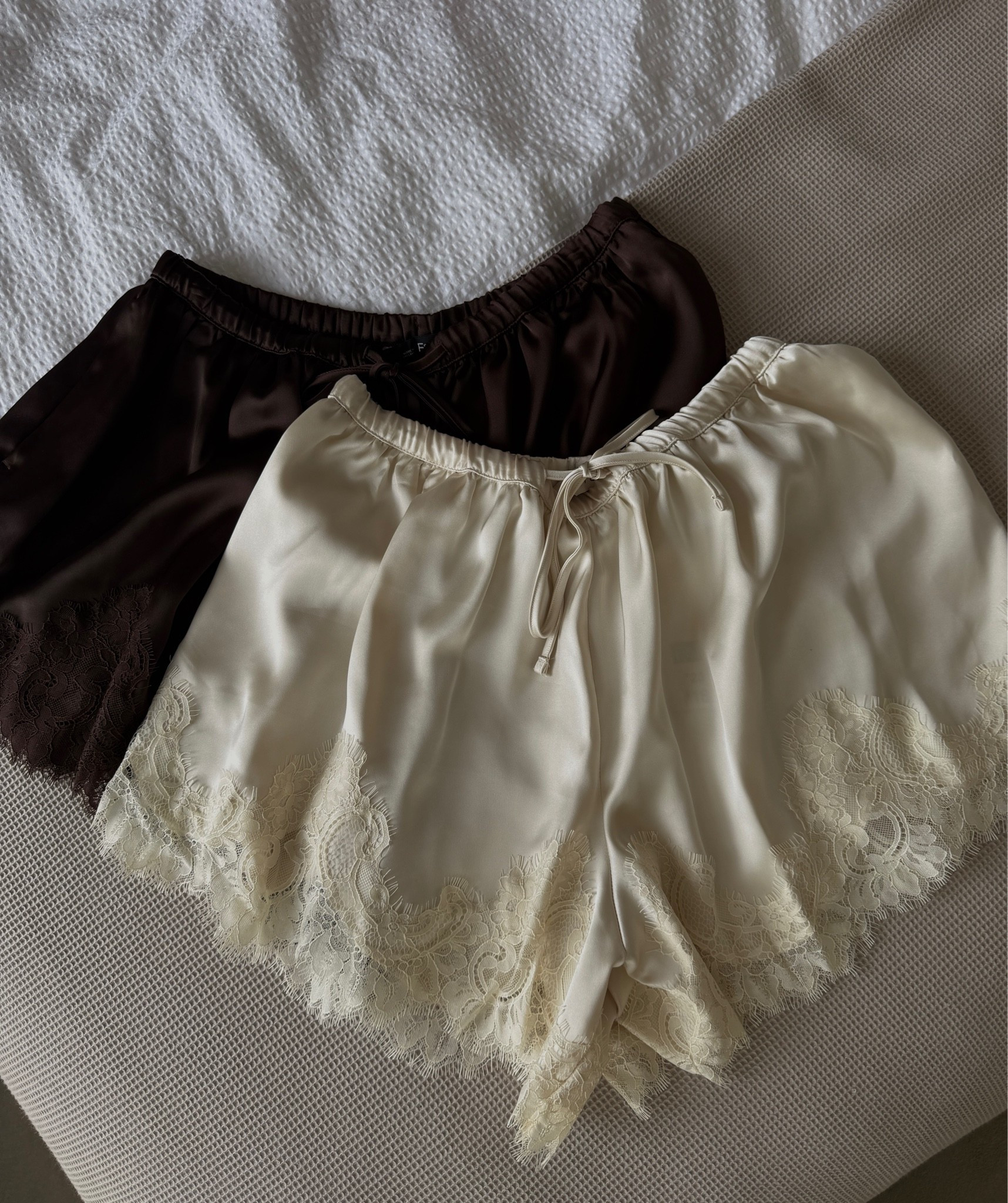 LACE SHORTS - Unpacked these F&F lace shorts and they’re even nicer in person. Still can’t believe they’re only £18! 

#shorts #lace #satin

#LTKspring #LTKsummer #LTKuk