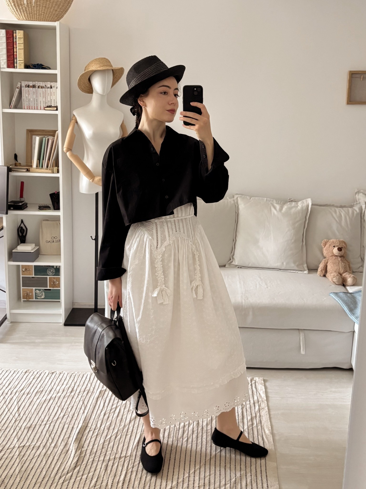 🖤 + 🤍

#LTKworkwear #LTKstyletip #LTKdresses