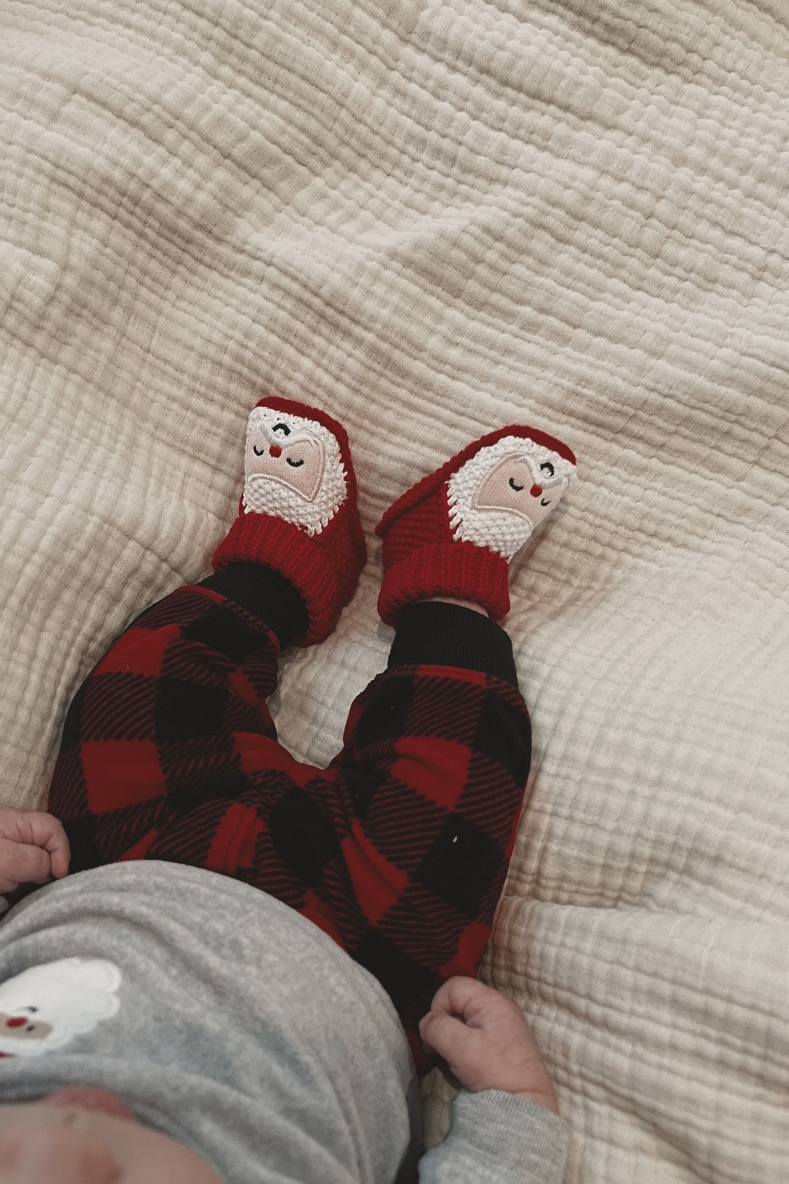 Santa baby booties🎅🏼

#LTKHoliday #LTKSeasonal #LTKbaby