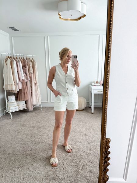 This Spanx summer vest is a bestseller! I have it paired with the Spanx stretch twill shorts! Wearing size small in the vest top and medium in the shorts. Summer outfits // brunch outfits // monochromatic outfits // white shorts // Spanx outfits // Spanx fashion // bestsellers 



#LTKSeasonal #LTKWorkwear #LTKStyleTip