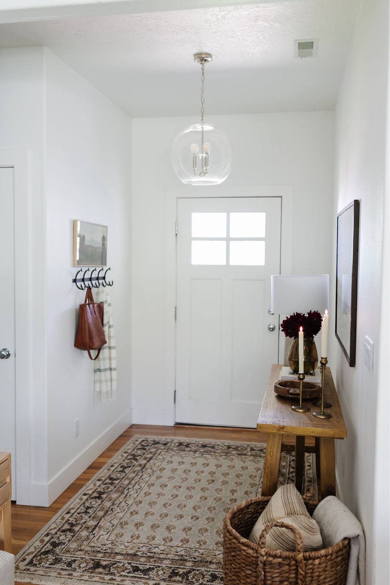 Fall entryway inspiration. Entryway decor. Entryway table. Console table  #LTKFallSale

#LTKHome #LTKSeasonal