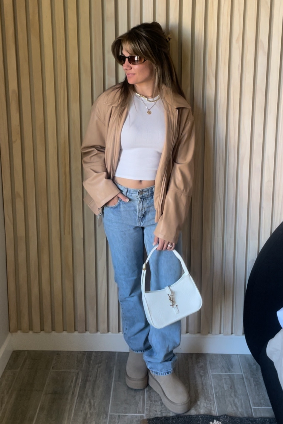 Levi’s!
Pants low pro - 25
Jacket - L for oversized fit

Top is Abercrombie - XS
Shoes are Ugg - 7 

#LTKGiftGuide #LTKSeasonal #LTKHoliday