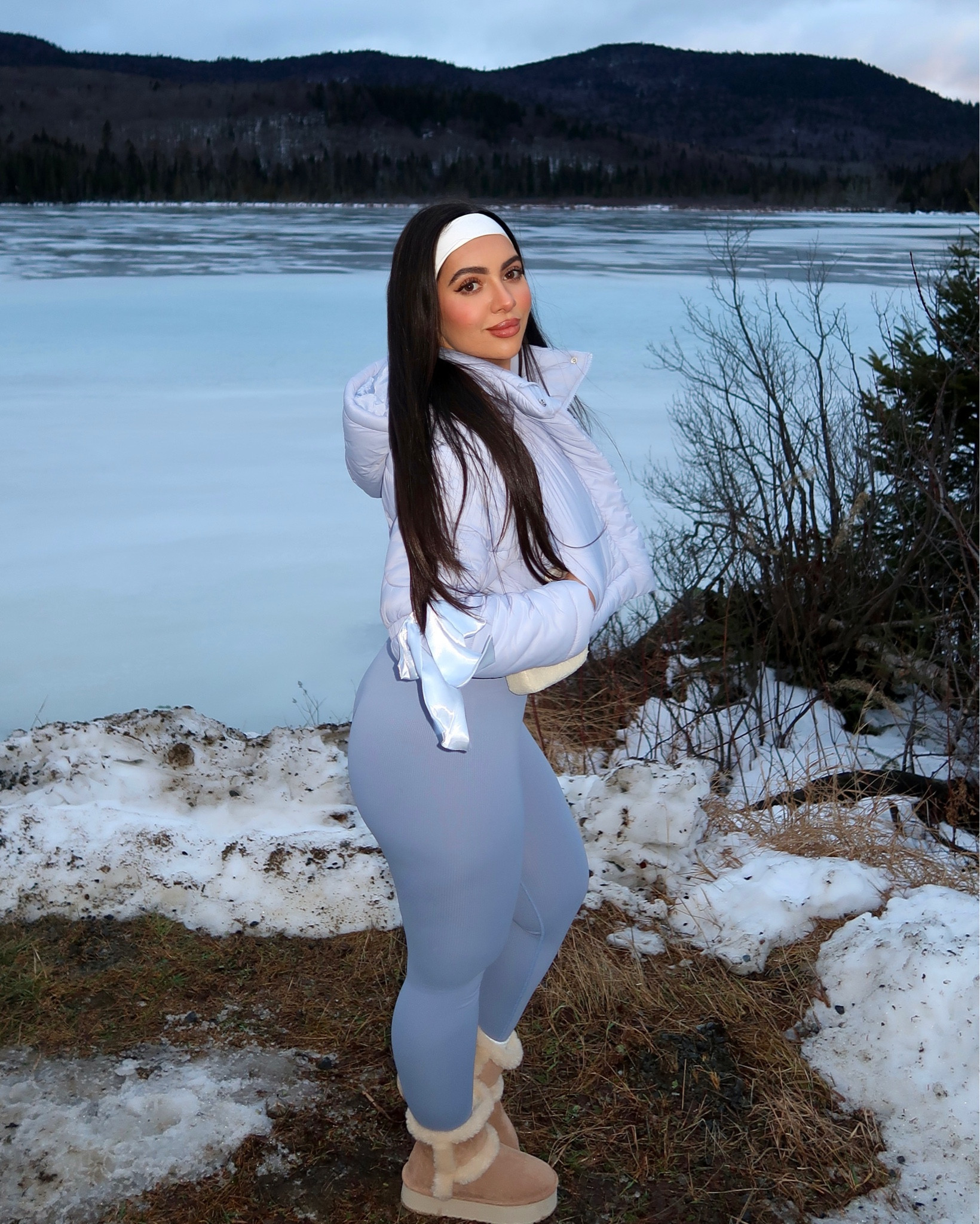 Who said you can’t look cute & still stay warm? 
One of my favorite winter outfits ever 🤍

#LTKFindsUnder50 #LTKStyleTip #LTKSaleAlert